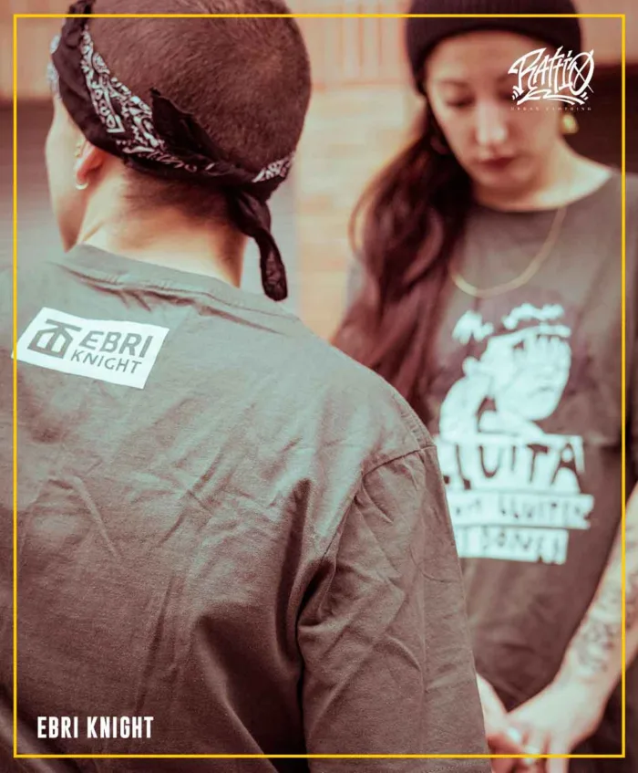 Camiseta "LLUITA COM LLUITEN LES DONES" - Imagen 2